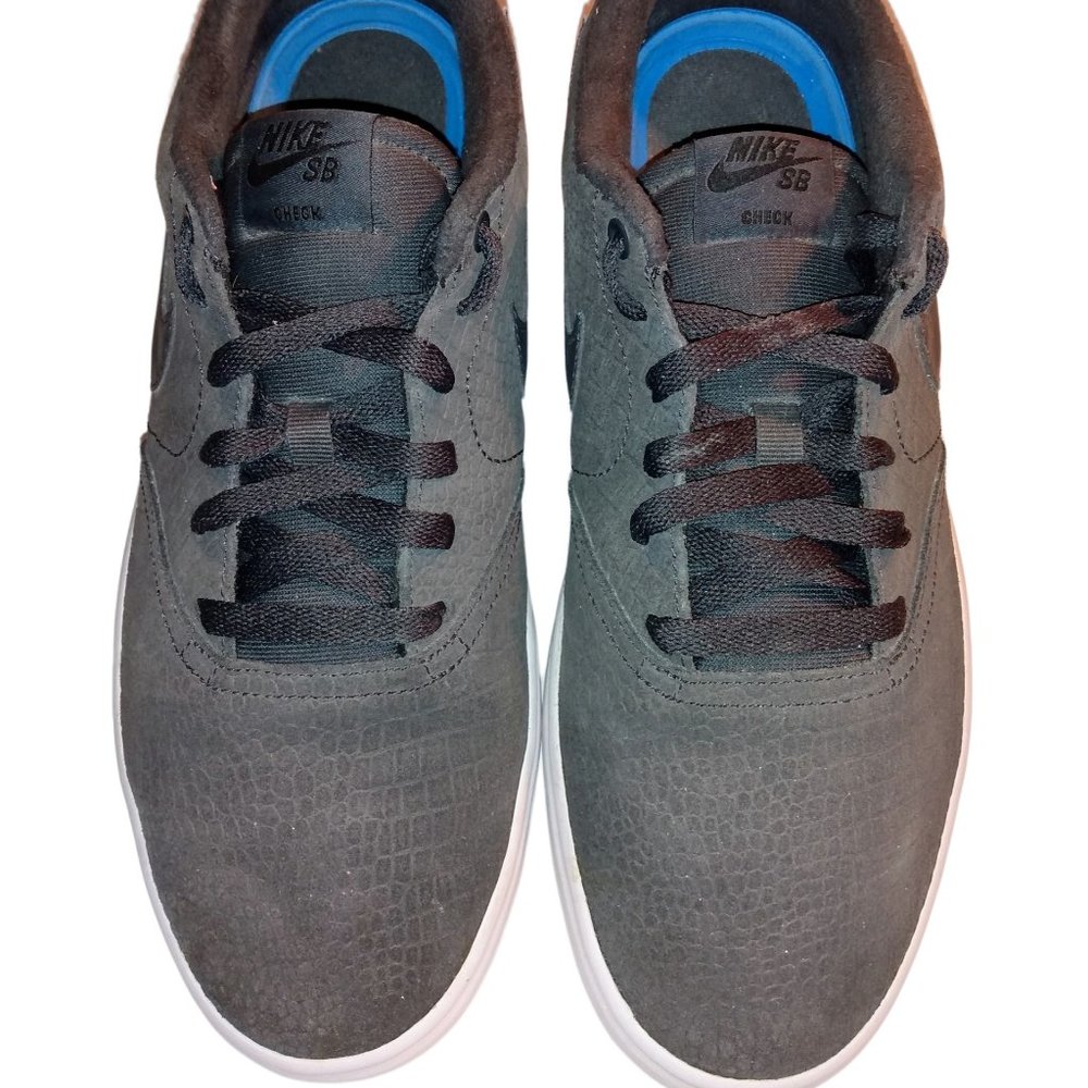 NIKE SB CHECK SOLARSOFT PREMIUM 843900-001 Coal Men's 10 MSRP 119.00 Clean!